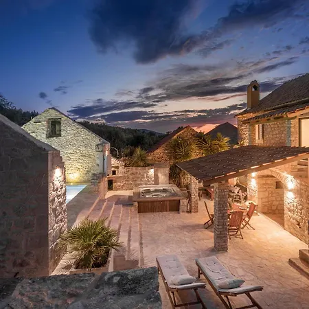 Casa M Hvar *