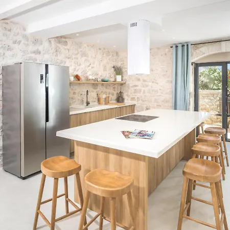 Casa M Hvar *