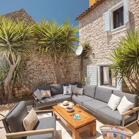 Casa M Hvar ヴィラ Zastražišće