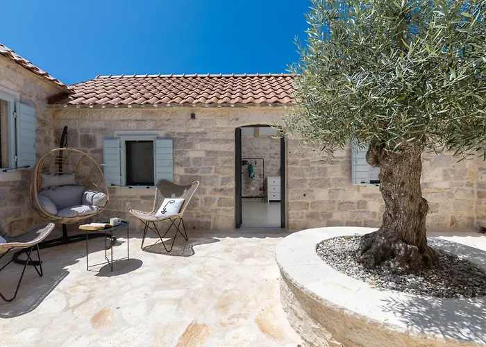 Casa M Hvar Villa *